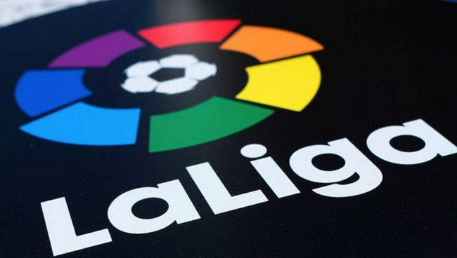 西甲焦点战：埃尔切主场迎战皇家奥维耶多，攻防大战一触即发